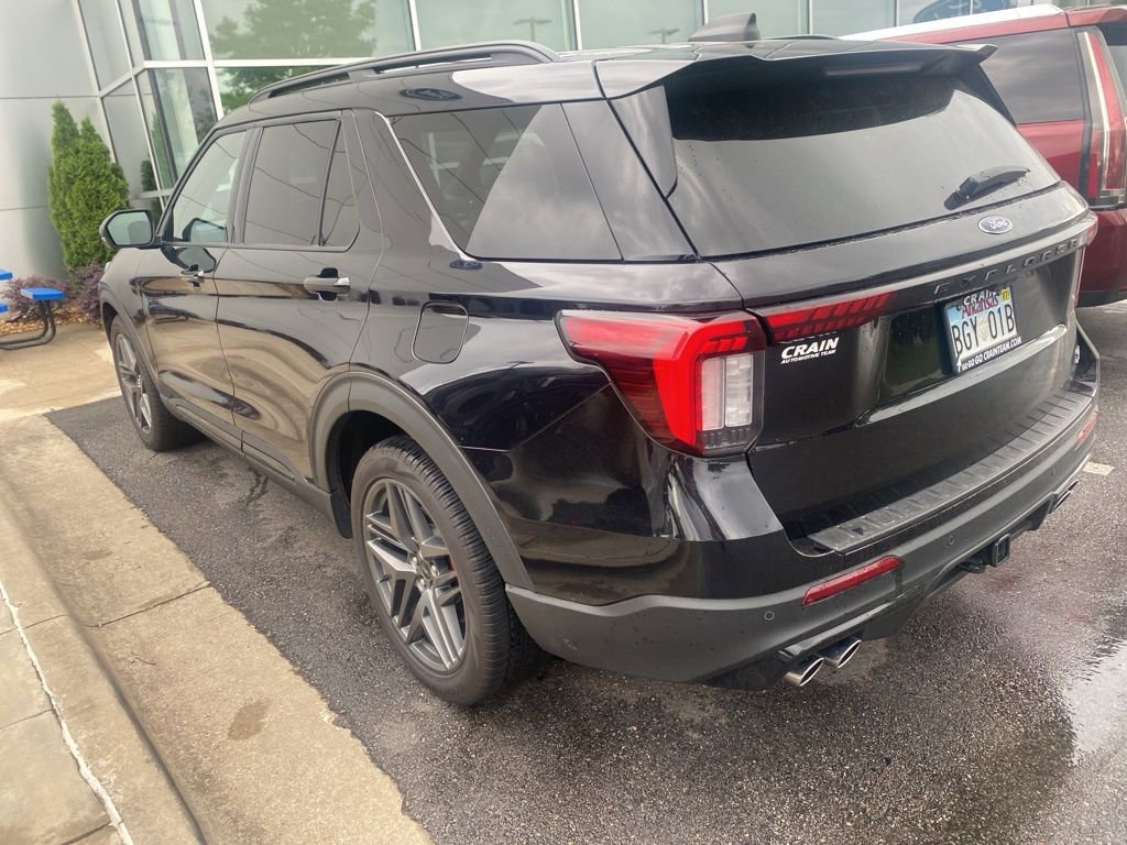 Certified 2025 Ford Explorer ST w/ Sun And Sound Package AWD/4WD image 10