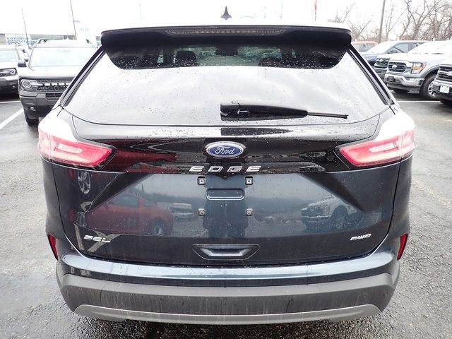 Certified 2024 Ford Edge SEL image 3