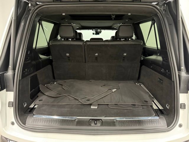 Used 2024 Jeep Grand Wagoneer L Series II w/ Quick Order Packagew 28T AWD/4WD image 41