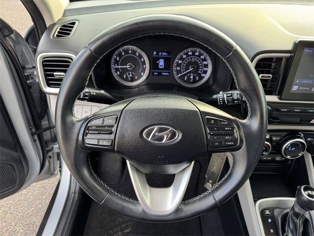 Used 2022 Hyundai Venue SEL w/ Cargo Package image 19