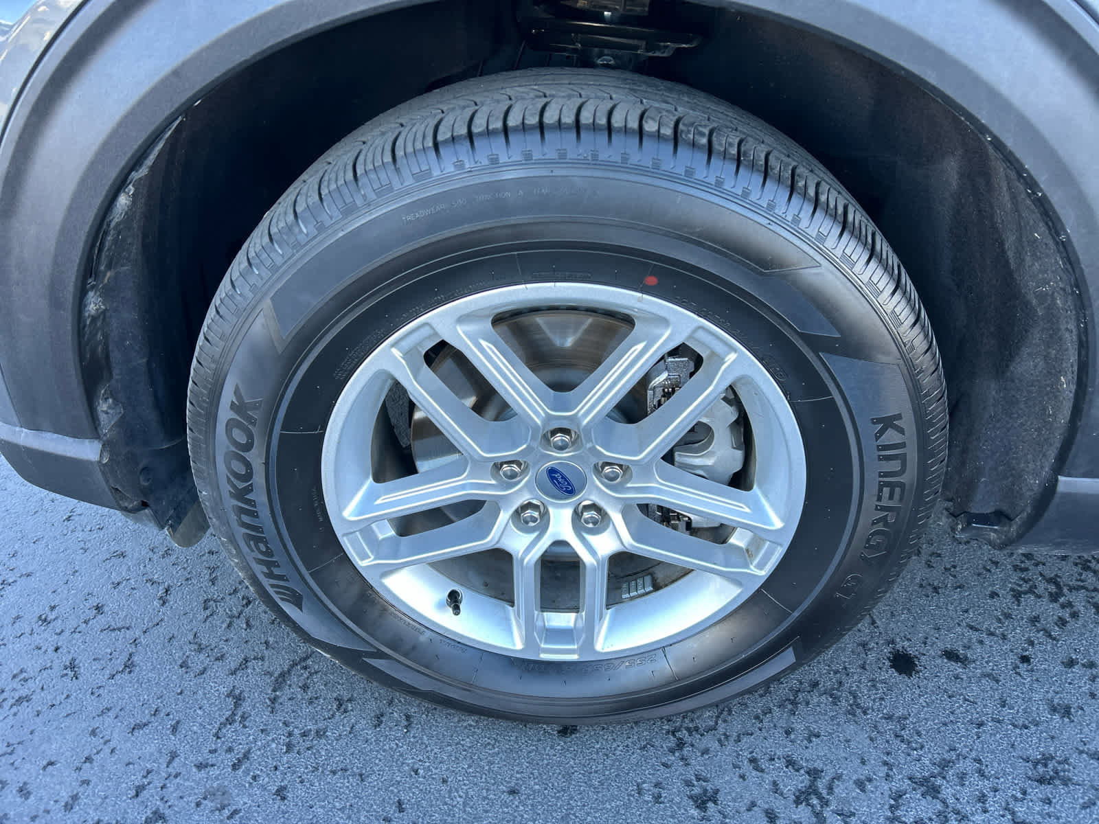 Certified 2025 Ford Explorer Active image 12