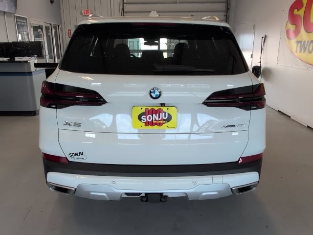 Used 2024 BMW X5 xDrive40i w/ Premium Package AWD/4WD image 4