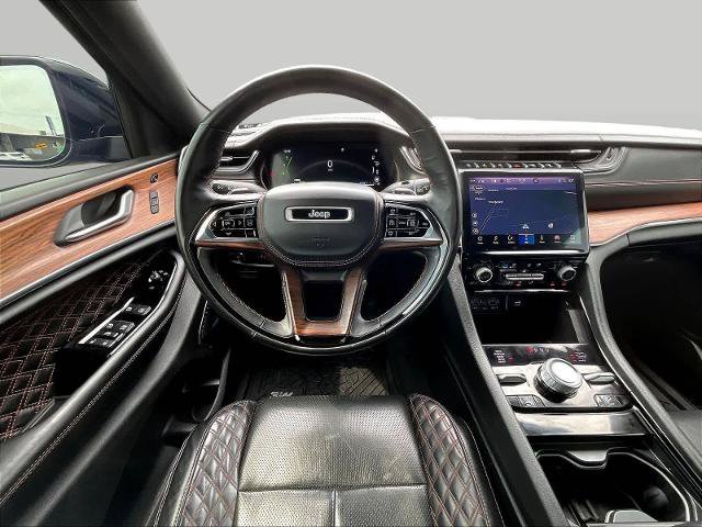 Used 2022 Jeep Grand Cherokee Summit AWD/4WD image 10