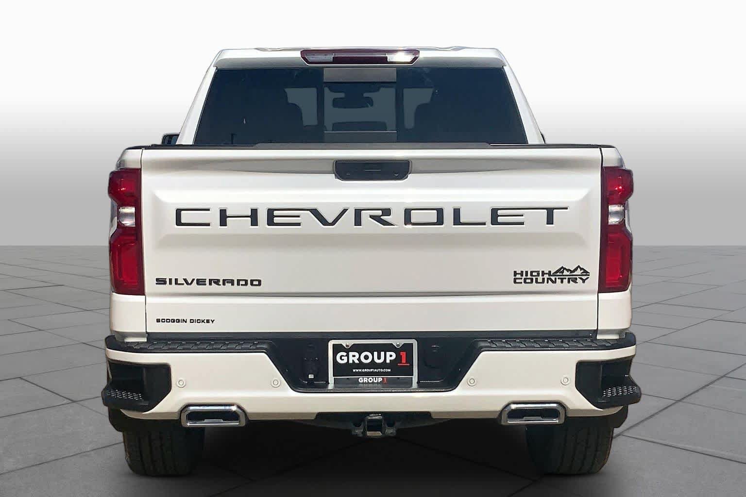 Used 2022 Chevrolet Silverado 1500 High Country w/ LPO, Dark Essentials Package AWD/4WD image 5
