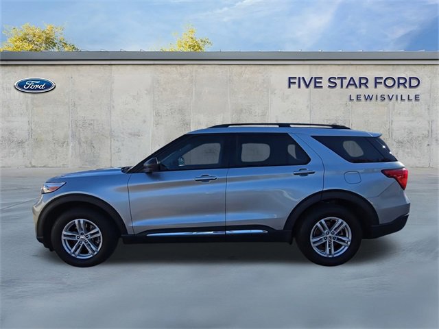 Certified 2022 Ford Explorer XLT image 2