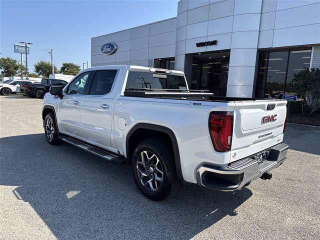 Used 2023 GMC Sierra 1500 SLT w/ SLT Convenience Package AWD/4WD image 12