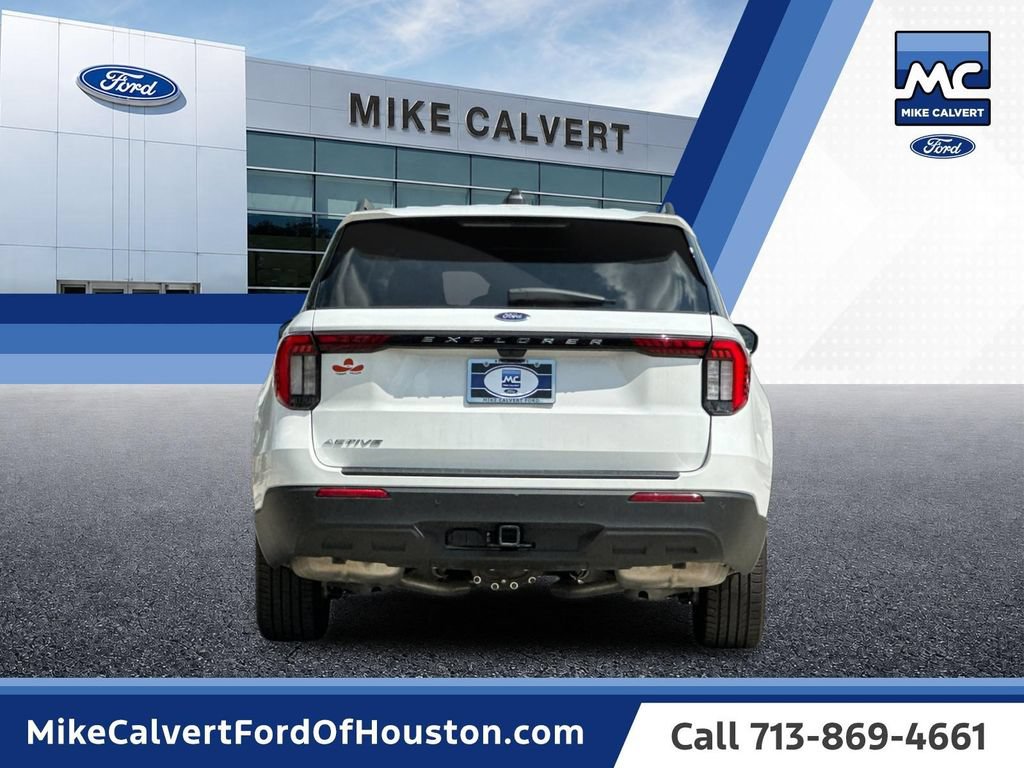 Certified 2026 Ford Explorer Active RWD image 4