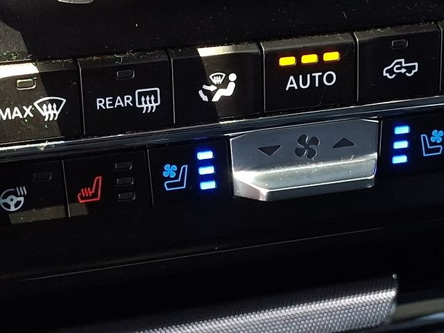 Certified 2024 Ford F250 Lariat w/ Sport Appearance Package AWD/4WD image 21