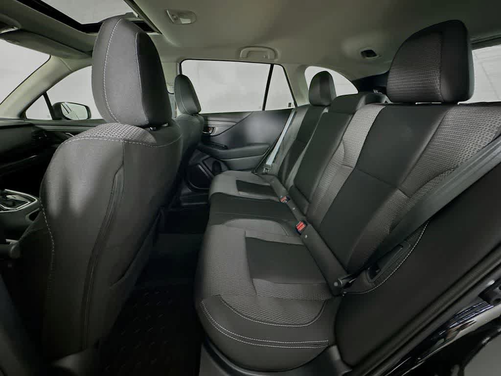 Used 2025 Subaru Outback Premium AWD/4WD image 14