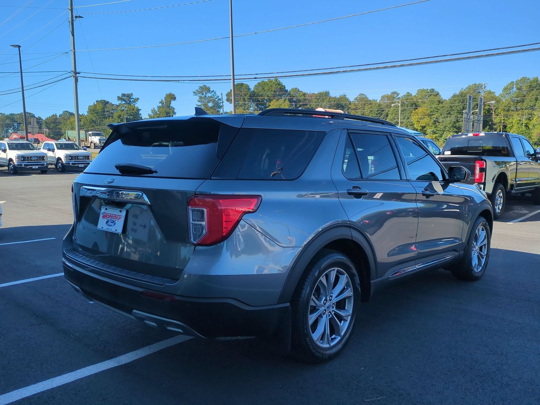 Certified 2023 Ford Explorer XLT w/ Equipment Group 202A RWD image 5