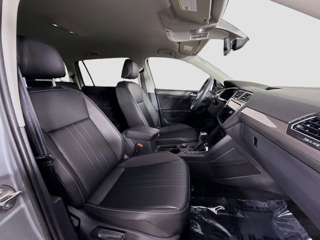 Used 2022 Volkswagen Tiguan SE image 26