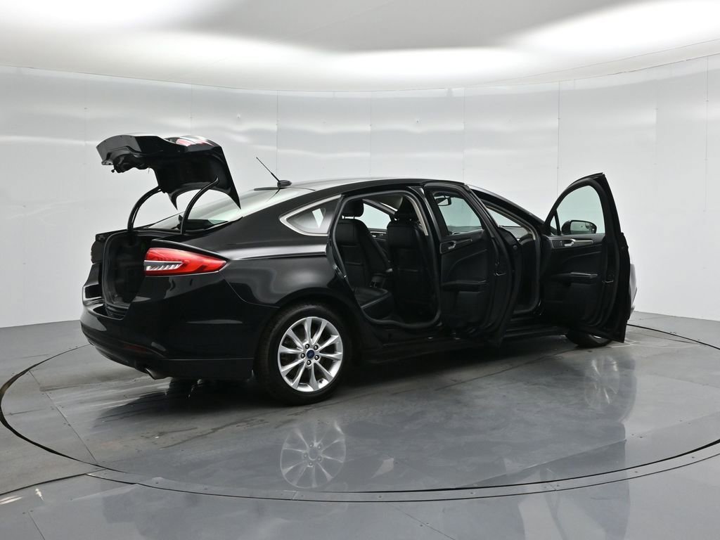 Certified 2017 Ford Fusion Energi SE image 6