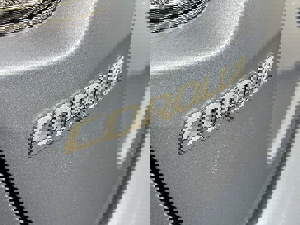 Used 2021 Toyota Corolla LE image 7