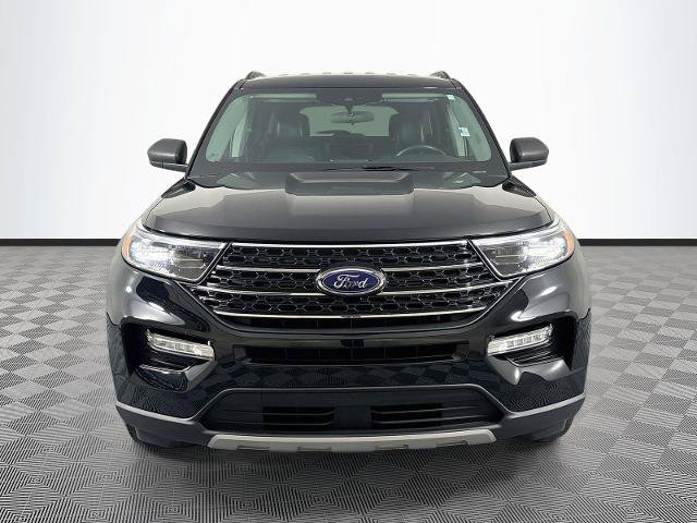 Certified 2023 Ford Explorer XLT w/ Equipment Group 202A AWD/4WD image 2