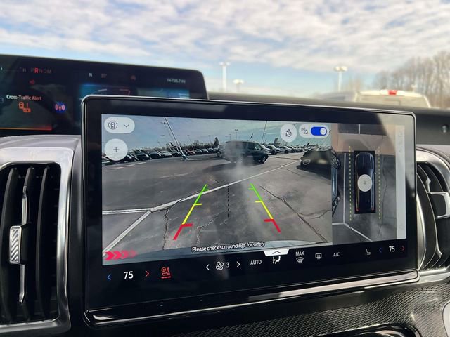 Certified 2025 Ford Expedition Platinum w/ Stealth Appearance Package image 21