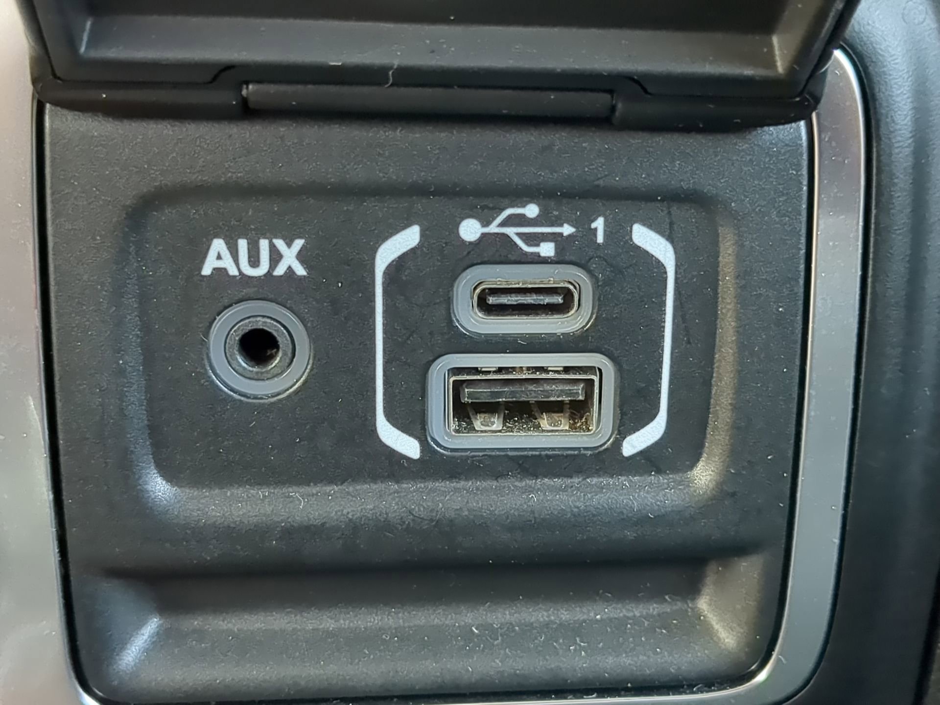 Used 2025 Jeep Wrangler Rubicon w/ Convenience Group image 52