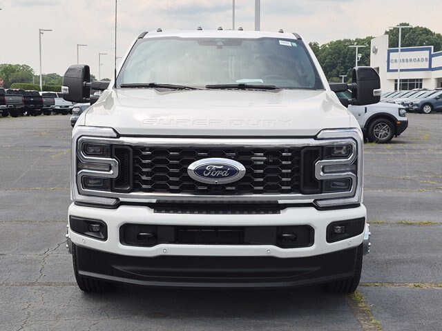 Certified 2025 Ford F350 Platinum AWD/4WD image 9