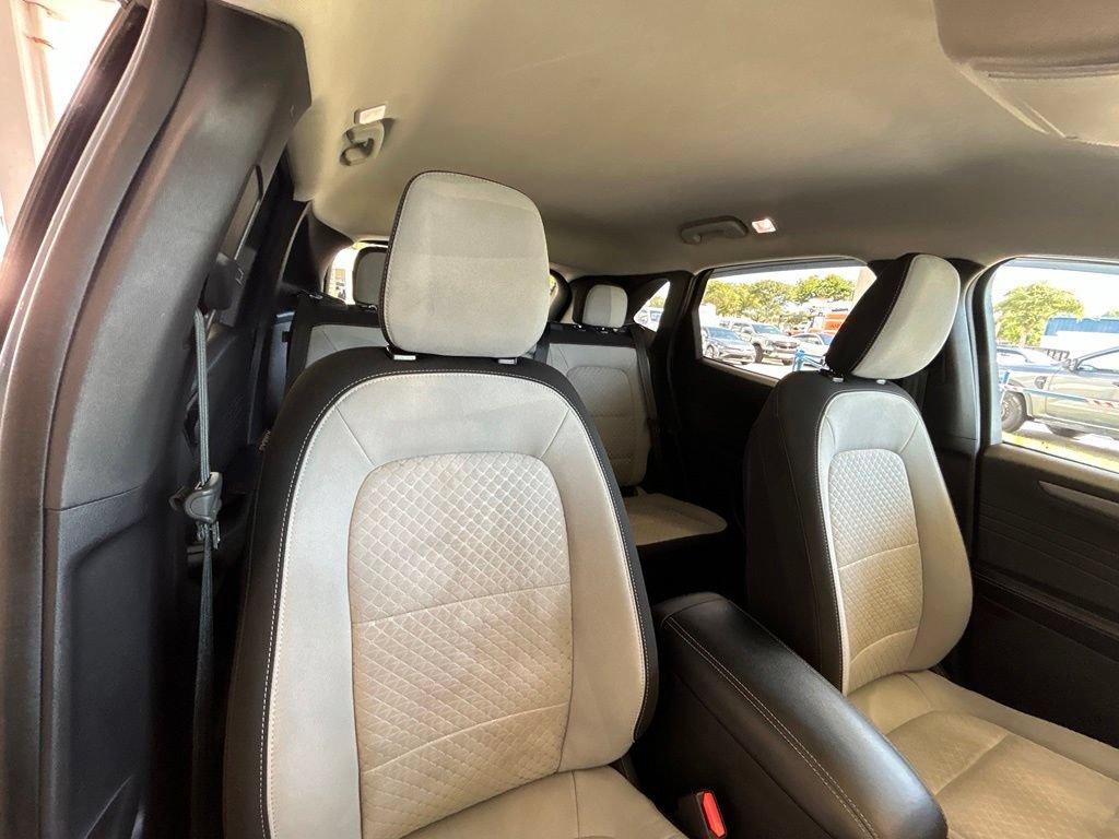 Certified 2023 Ford Escape Active FWD image 27