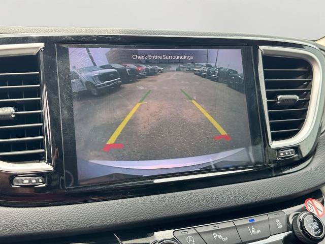 Used 2024 Chrysler Pacifica Touring-L FWD image 20
