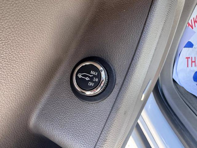 Used 2020 Chevrolet Traverse Premier FWD image 24