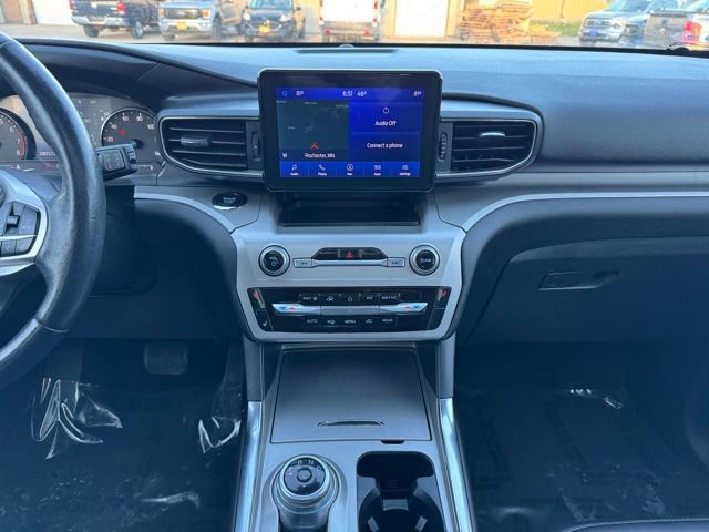 Certified 2022 Ford Explorer XLT w/ Equipment Group 202A AWD/4WD image 6