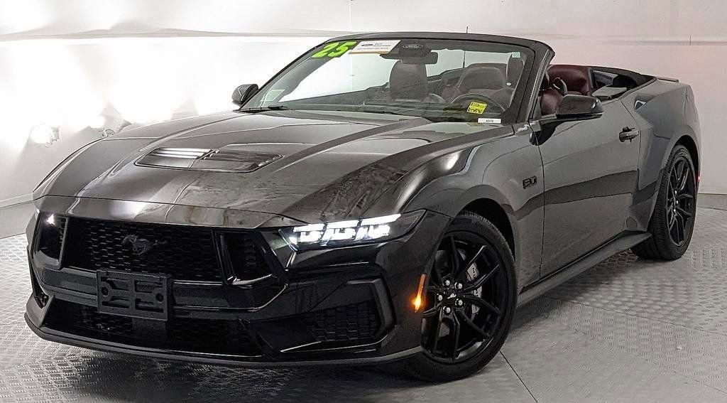 Certified 2025 Ford Mustang GT Premium RWD image 6