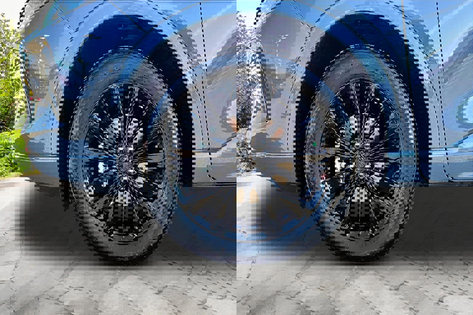 Certified 2025 Ford Escape ST-Line Elite image 11