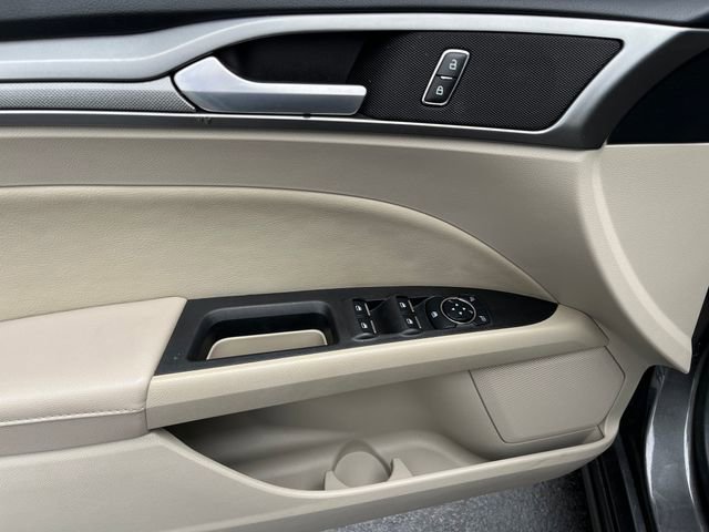 Certified 2019 Ford Fusion SE FWD image 22