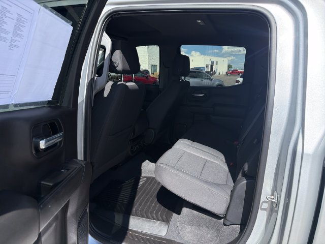 Used 2021 Chevrolet Silverado 1500 LT w/ Z71 Off-Road Package AWD/4WD image 25