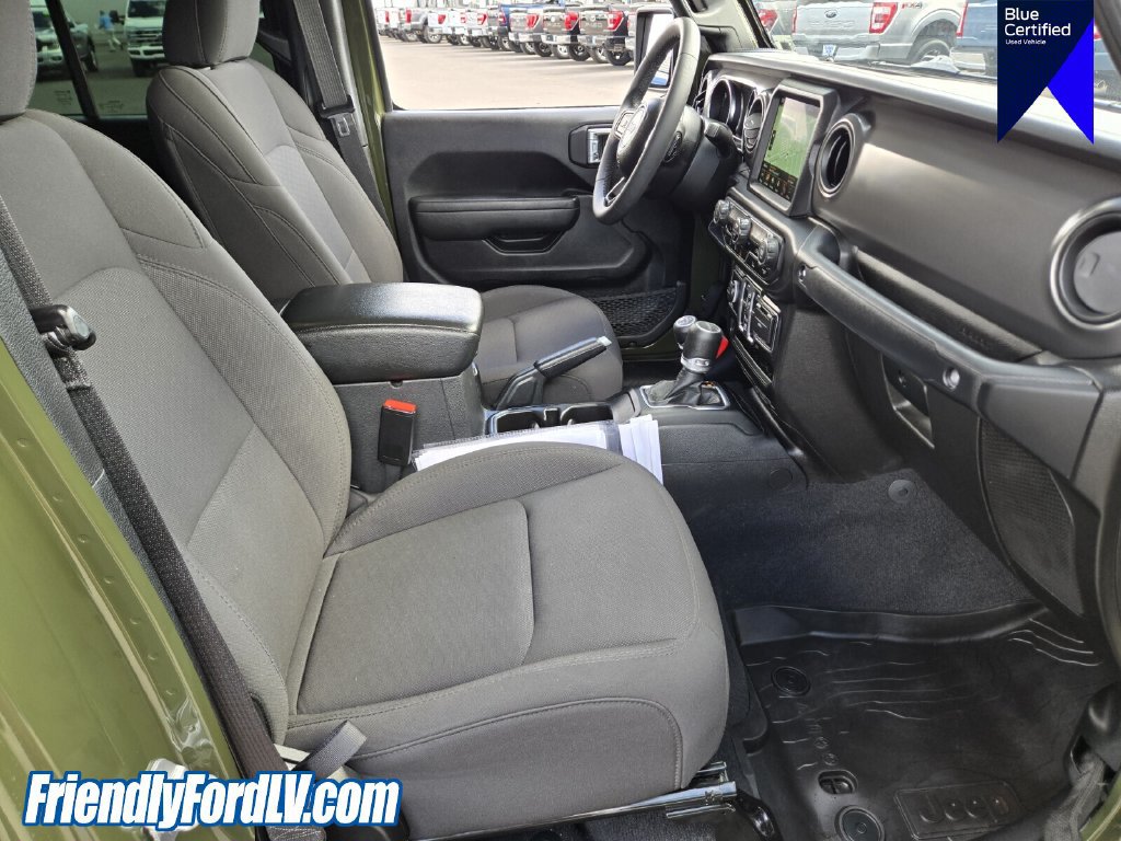 Used 2023 Jeep Gladiator Sport AWD/4WD image 18