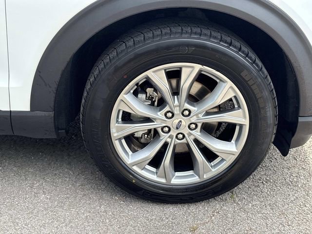 Certified 2023 Ford Explorer Limited AWD/4WD image 9