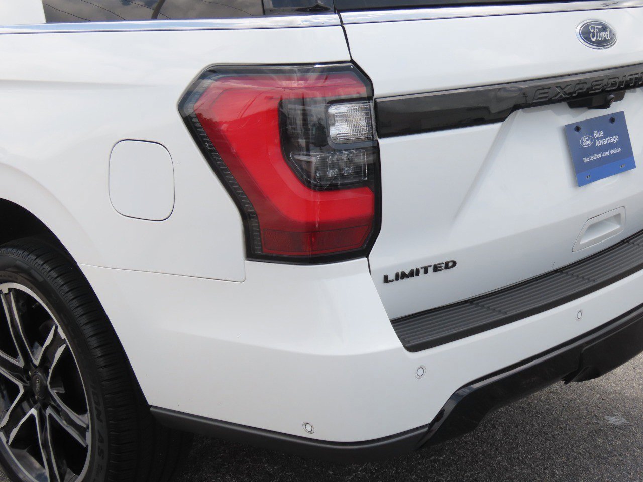 Certified 2021 Ford Expedition Limited RWD image 15