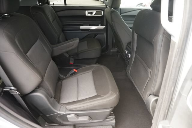 Certified 2022 Ford Explorer XLT RWD image 17
