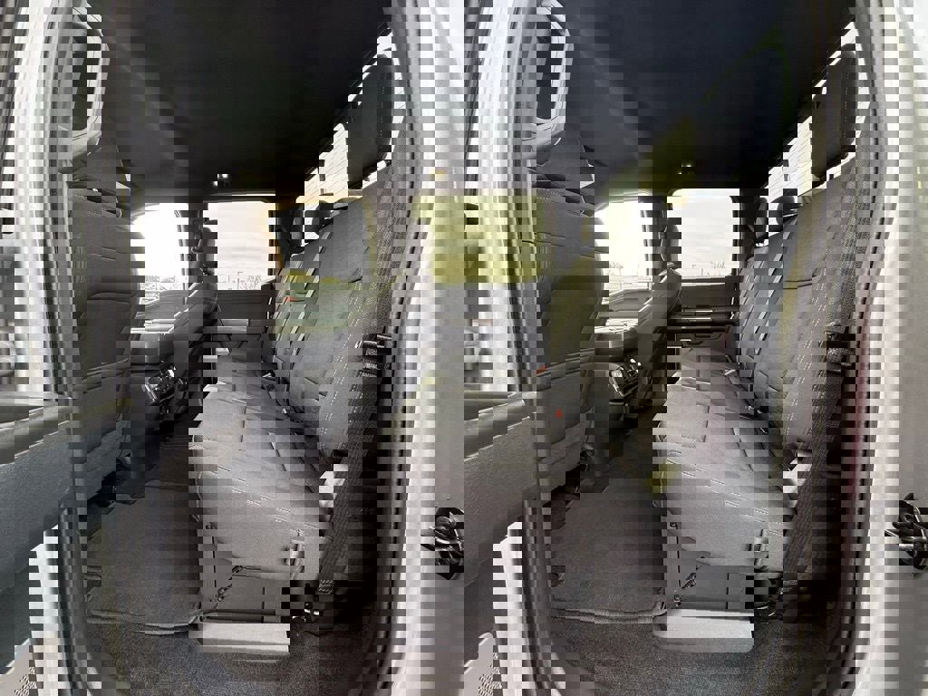 Certified 2022 Ford F150 XLT w/ Equipment Group 302A High image 10