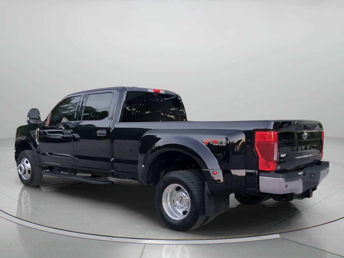 Certified 2020 Ford F350 XLT w/ XLT Value Package AWD/4WD image 21