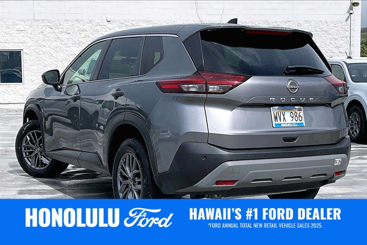 Used 2023 Nissan Rogue S FWD image 4