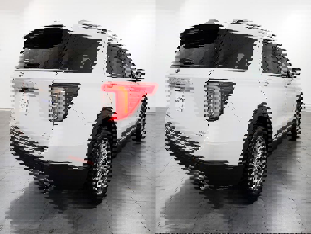 Certified 2021 Ford Explorer Limited w/ Equipment Group 301A image 4