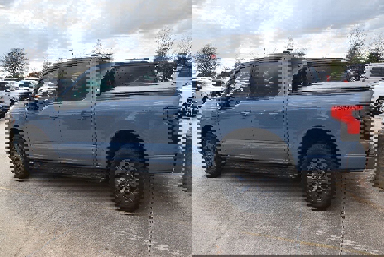 Certified 2023 Ford F150 Lightning Lariat image 9