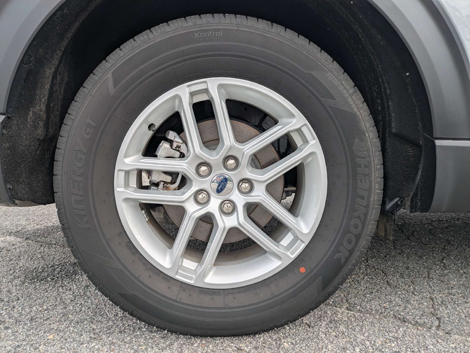 Certified 2026 Ford Explorer Active RWD image 13