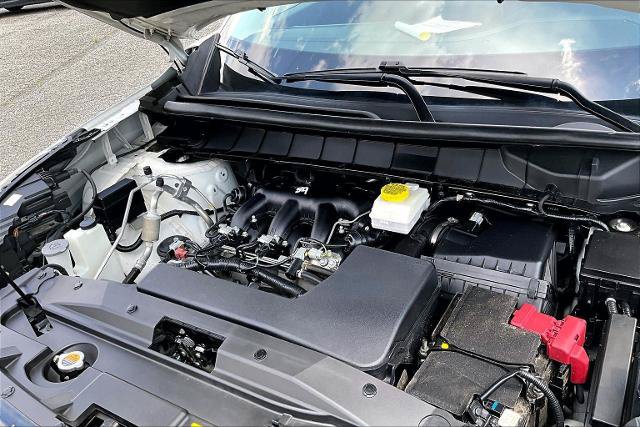 Used 2024 Nissan Pathfinder SV FWD image 35