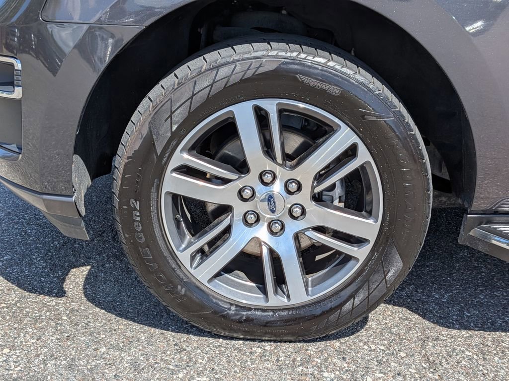 Certified 2023 Ford Expedition Limited image 11