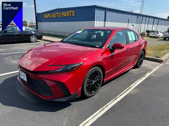 Used 2025 Toyota Camry SE
