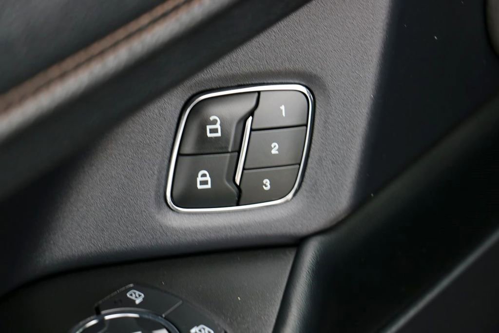 Certified 2019 Ford Expedition Platinum AWD/4WD image 17