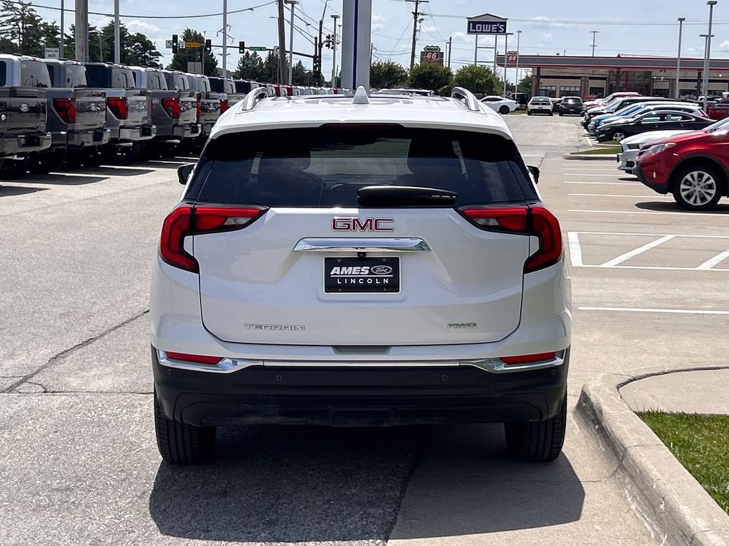 Used 2021 GMC Terrain SLT w/ Infotainment Package II AWD/4WD image 5