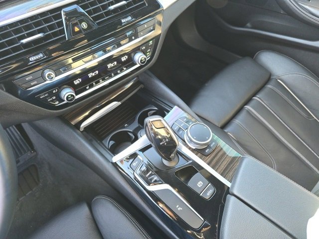 Used 2018 BMW 530i xDrive image 23