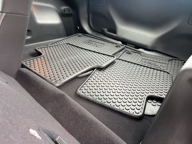 Used 2020 Jeep Cherokee Trailhawk w/ Cold Weather Group image 23