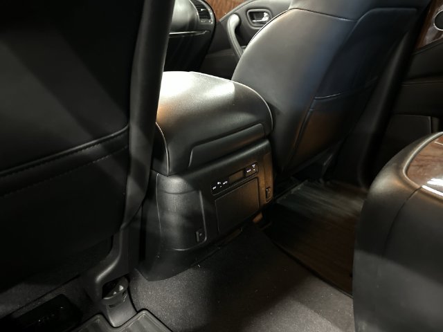 Used 2018 INFINITI QX80 4WD w/ All Season Package image 31