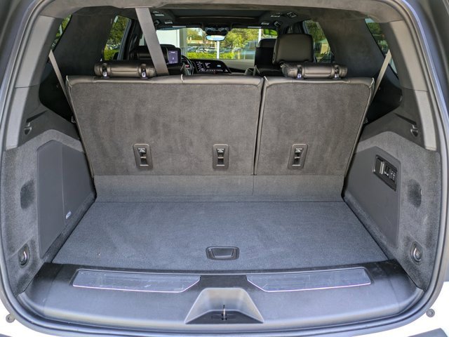 Used 2021 Cadillac Escalade Sport Platinum w/ Heavy-Duty Trailer Package image 22