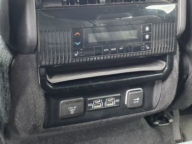 Used 2022 Jeep Wagoneer Series III RWD image 20