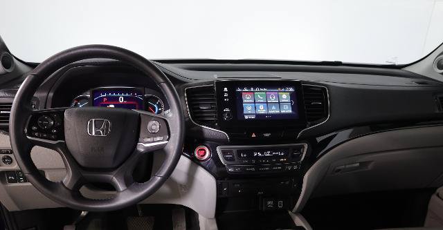 Used 2020 Honda Pilot Touring image 14